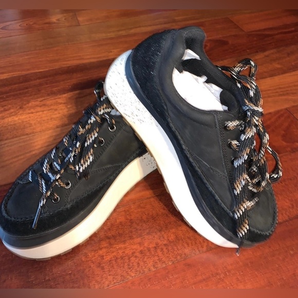 UGG Marine Black SuedePlatform Sneakers - Picture 1 of 6